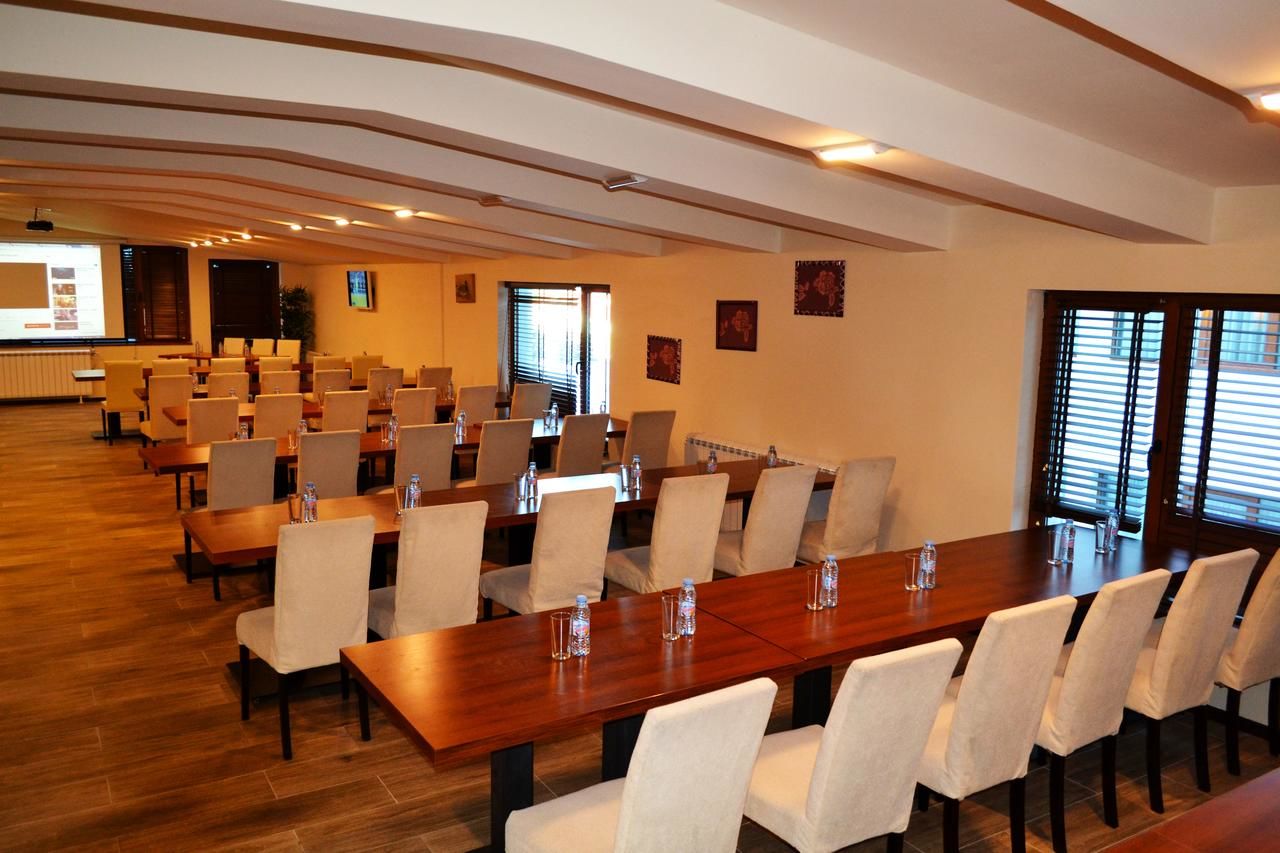 Апарт-отели Forest Nook Aparthotel Пампорово-35